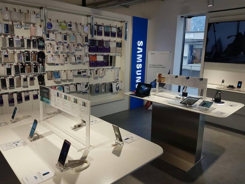 Samsung Shop in Shop mit Smartphones